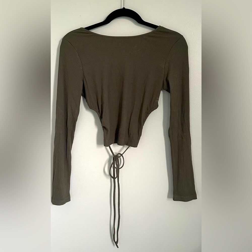 12th Tribe Green Long-sleeve sexy back top